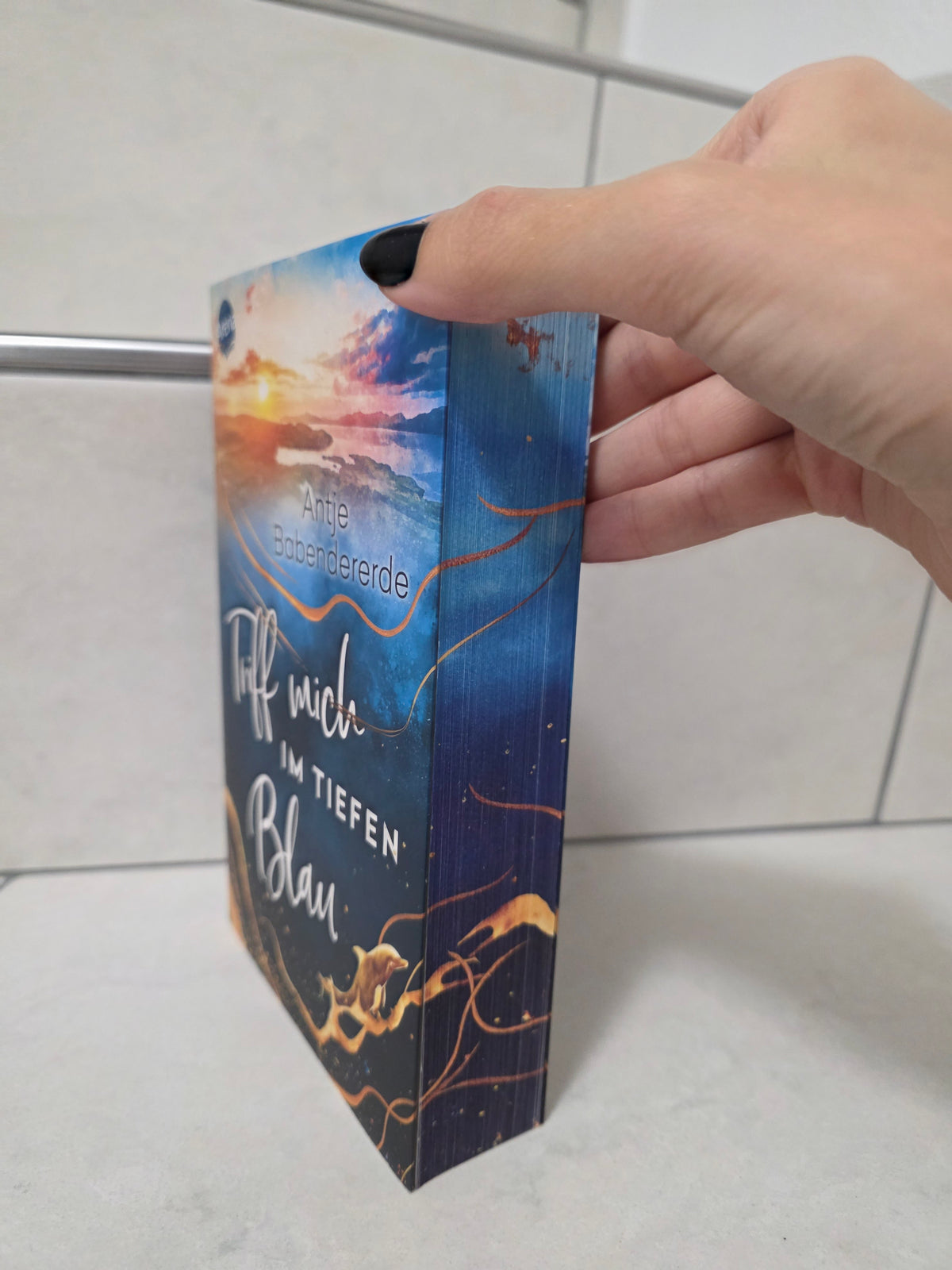 Triff mich im tiefen Blau von Antje Babendererde