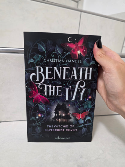 Beneath the Ivy von Christian Handel
