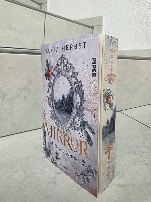 Mirror: Weiss wie Schnee von Lucia Herbst