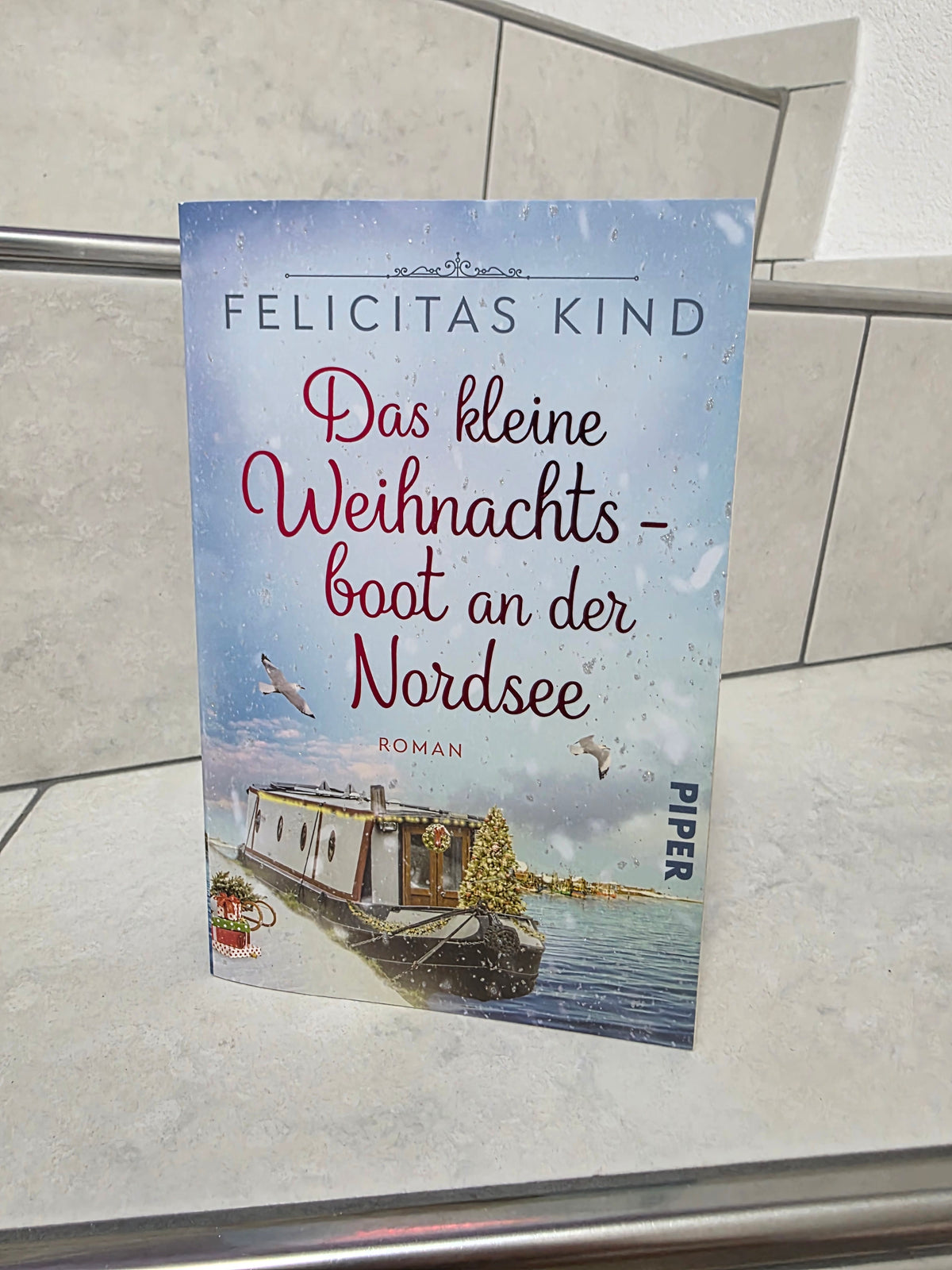 Das kleine Weihnachtsboot an der Nordsee von Felicitas Kind