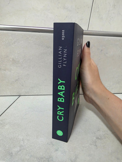 Cry Baby von Gillian Flynn