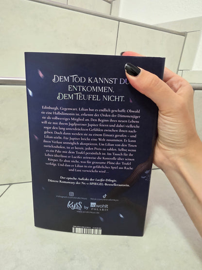 Lucifer Ascending von Marie Niehoff