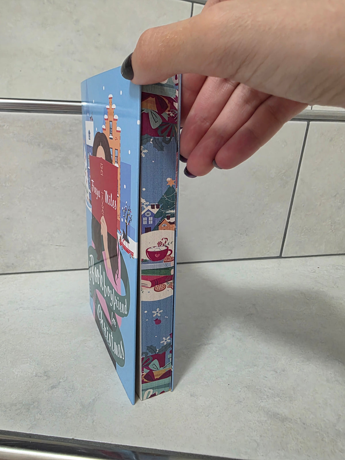 A bookboyfriend for Christmas von Freya Miles