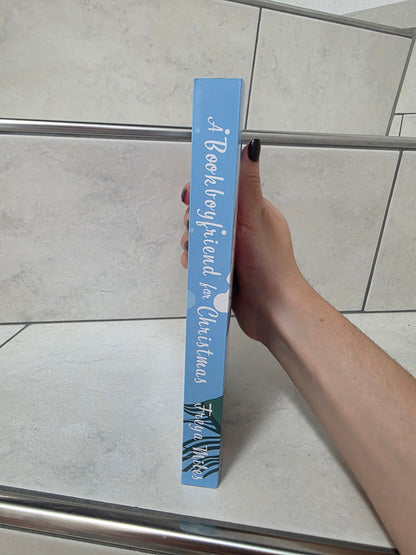A bookboyfriend for Christmas von Freya Miles