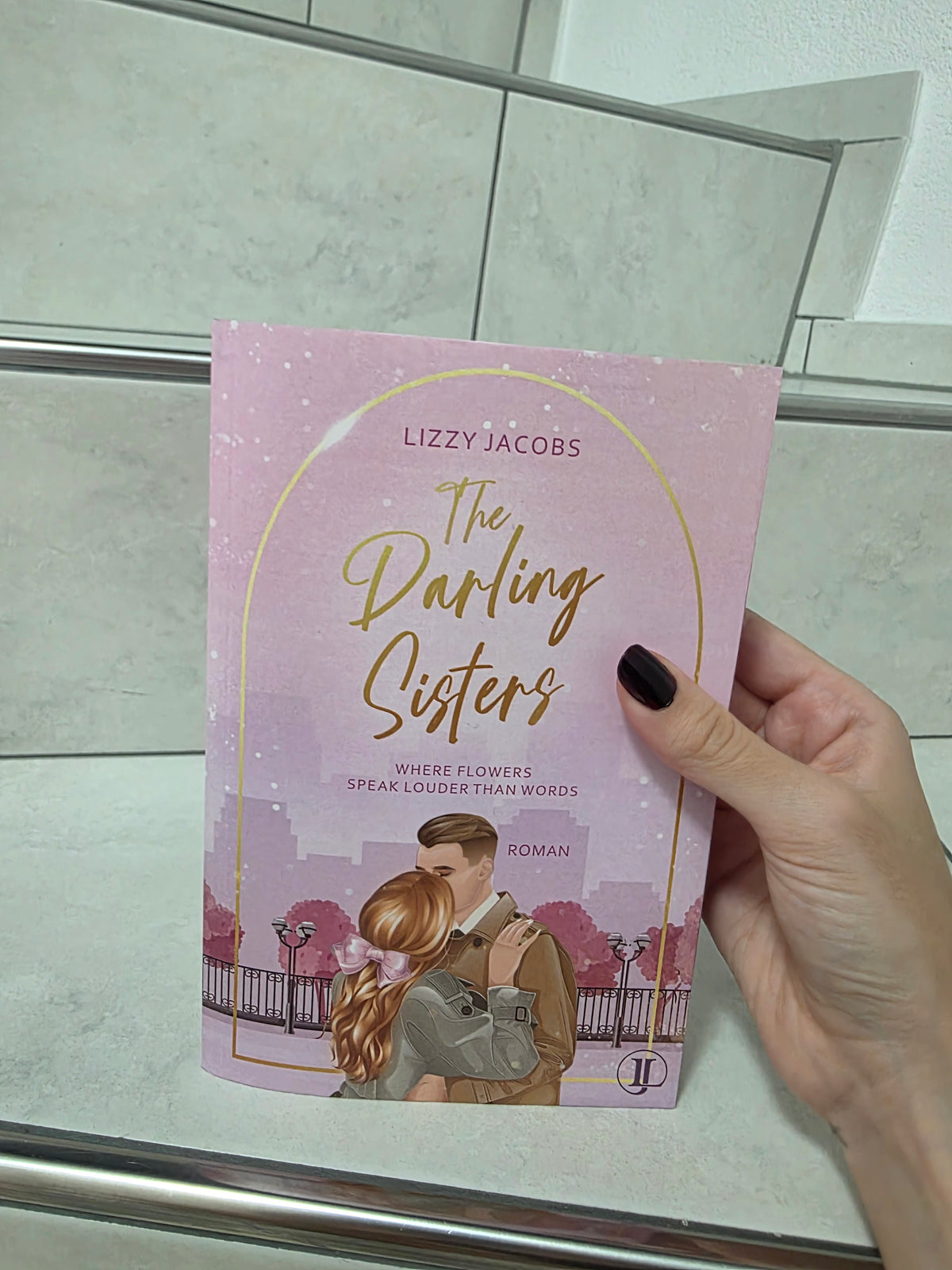 The Darling Sisters von Lizzy Jacobs