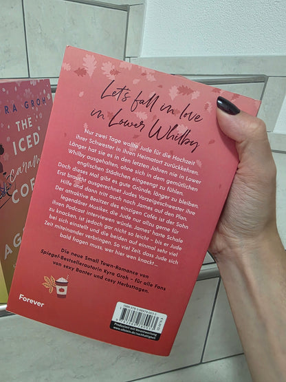 The Pumpkin Spice Latte Disaster & The Iced Caramel Coffee Agreement von Kyra Groh