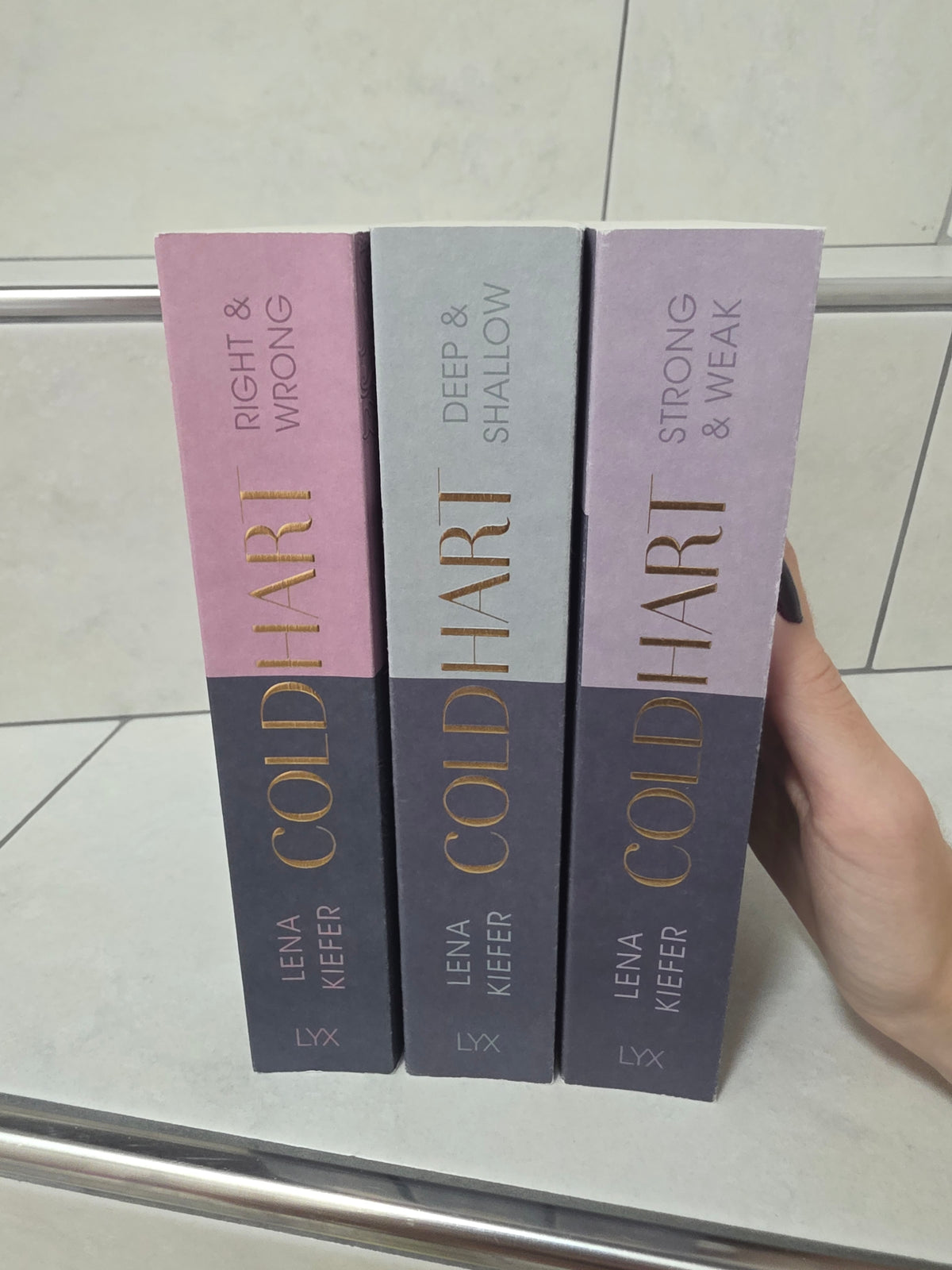 Cold Hart Trilogie von Lena Kiefer