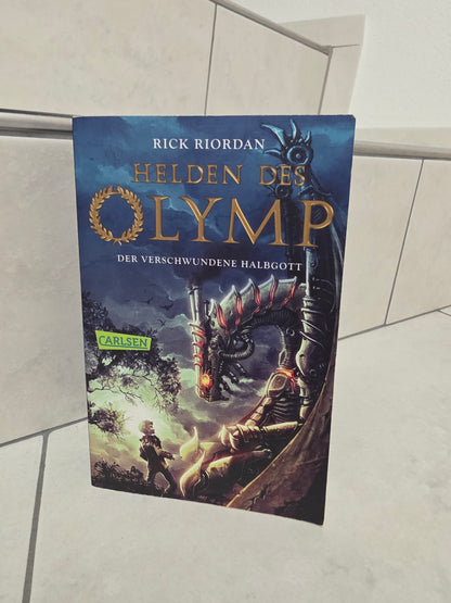 Helden des Olymp: Der verschwundene Halbgott von Rick Riordan