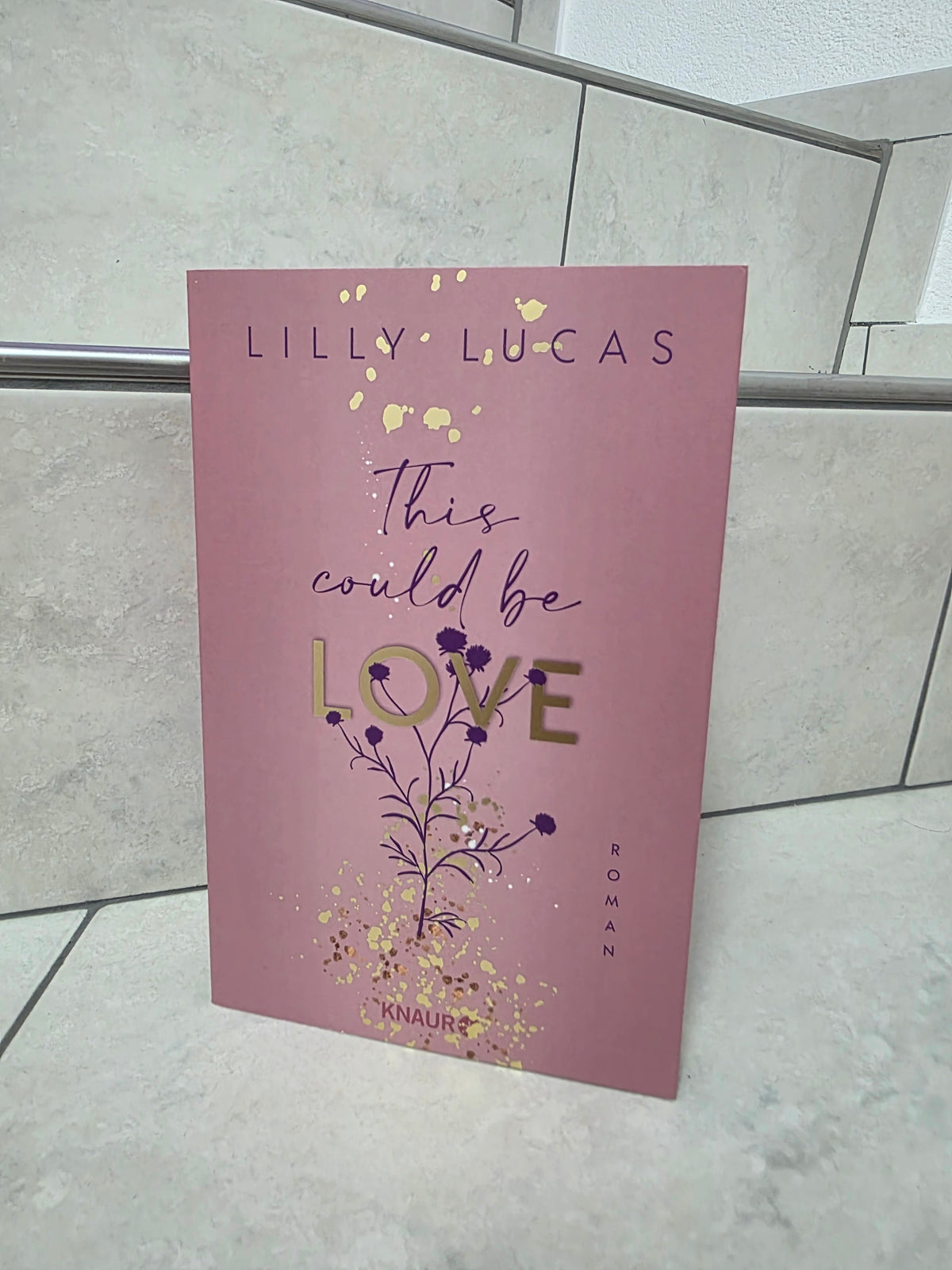 This could be Love von Lilly Lucas