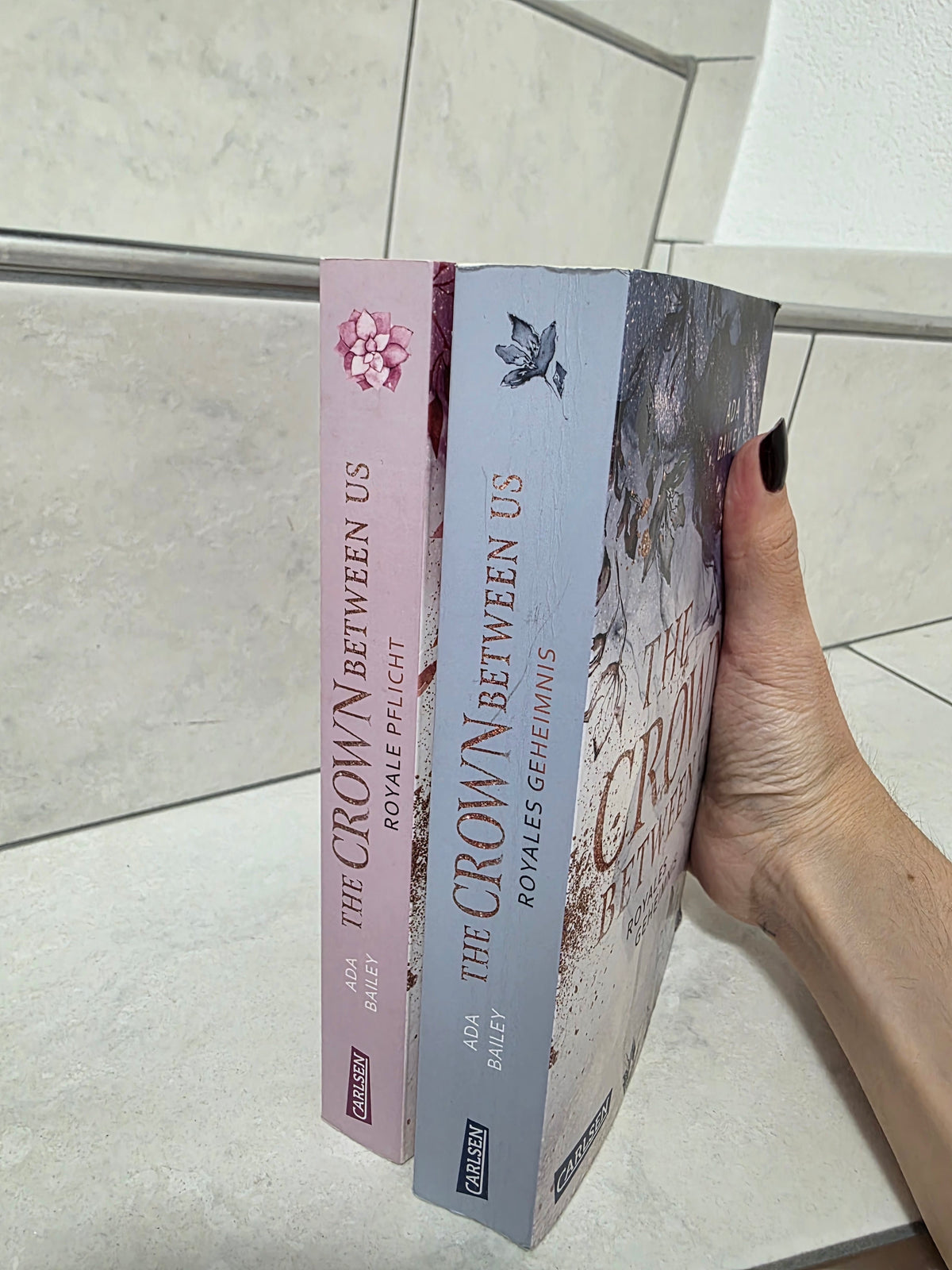 The Crown Between Us Dilogie von Ada Bailey