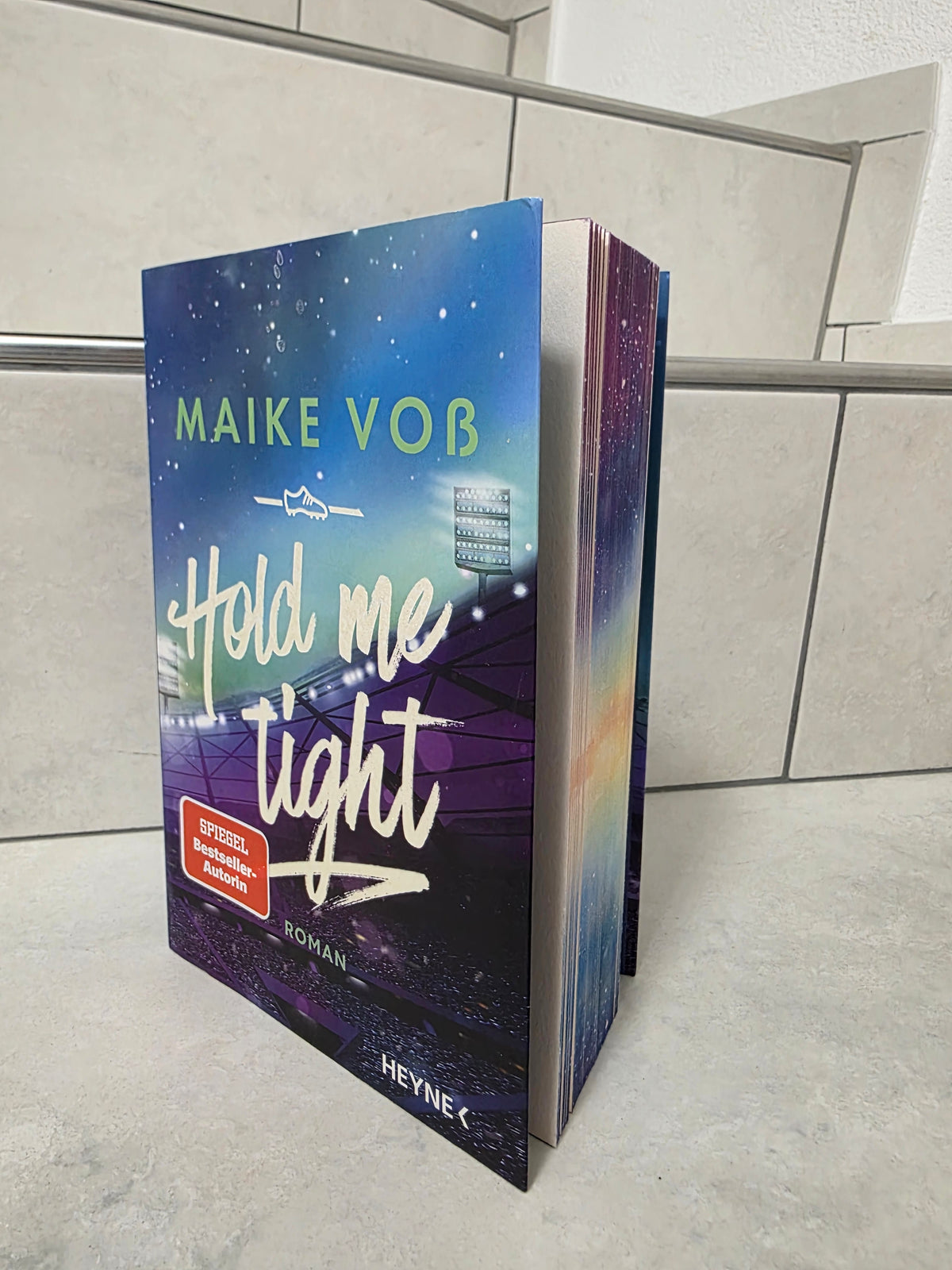 Hold me tight von Maike Voss