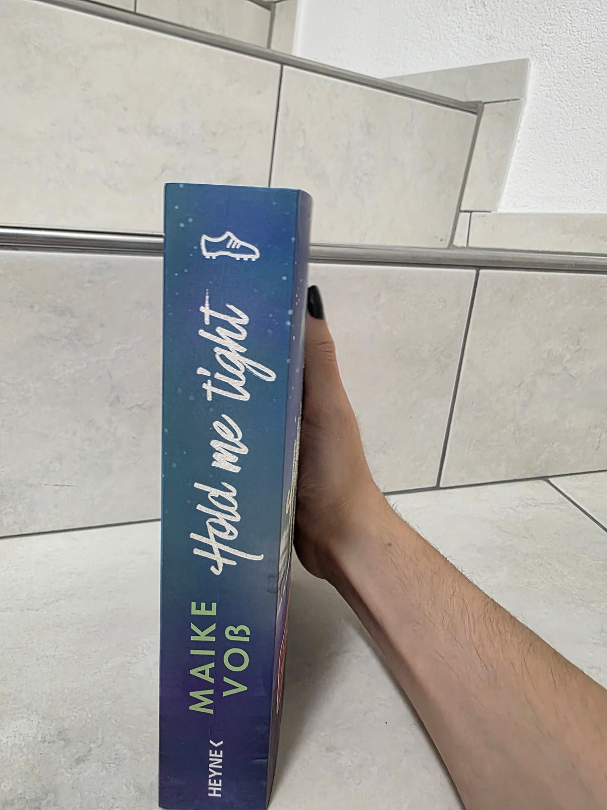 Hold me tight von Maike Voss