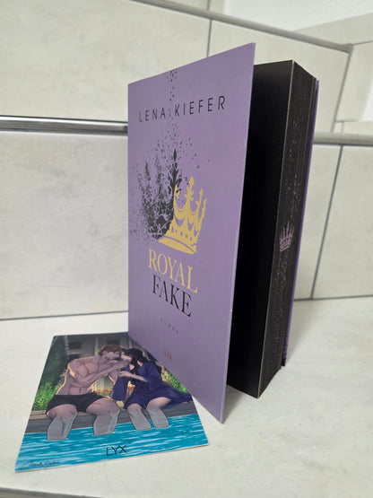 Royal Fake von Lena Kiefer