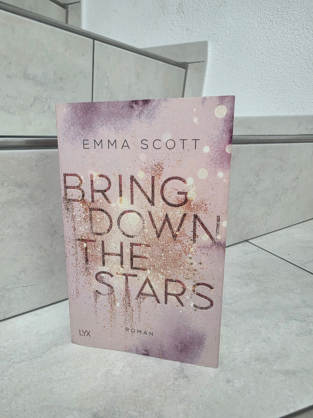 Bring down the stars von Emma Scott