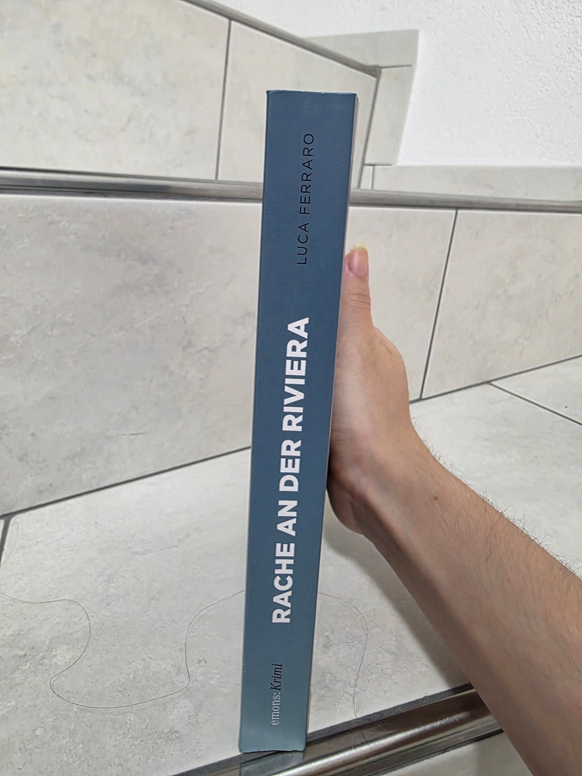 Rache an der Riviera von Luca Ferraro