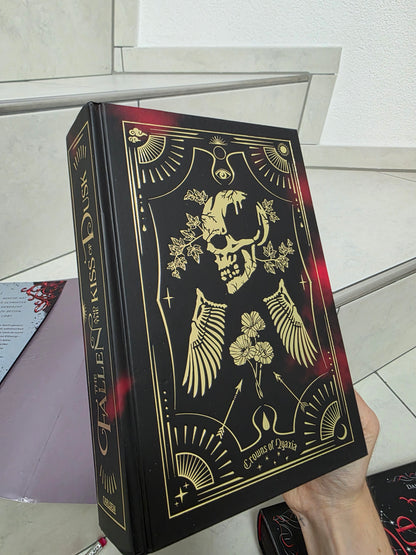 The Fallen and the Kiss of Dusk von Carissa Broadbent
