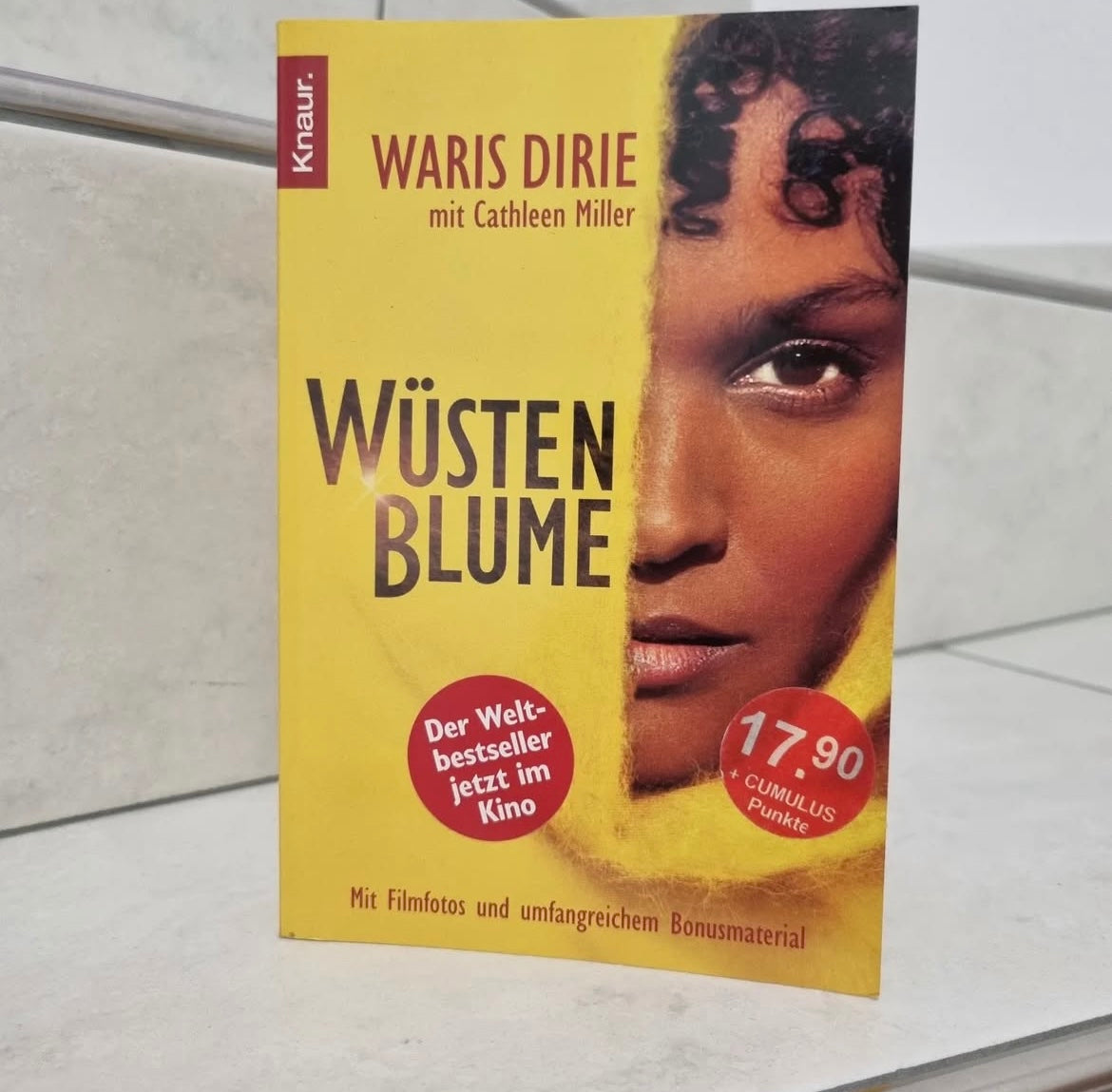 Wüstenblume von Waris Dirie