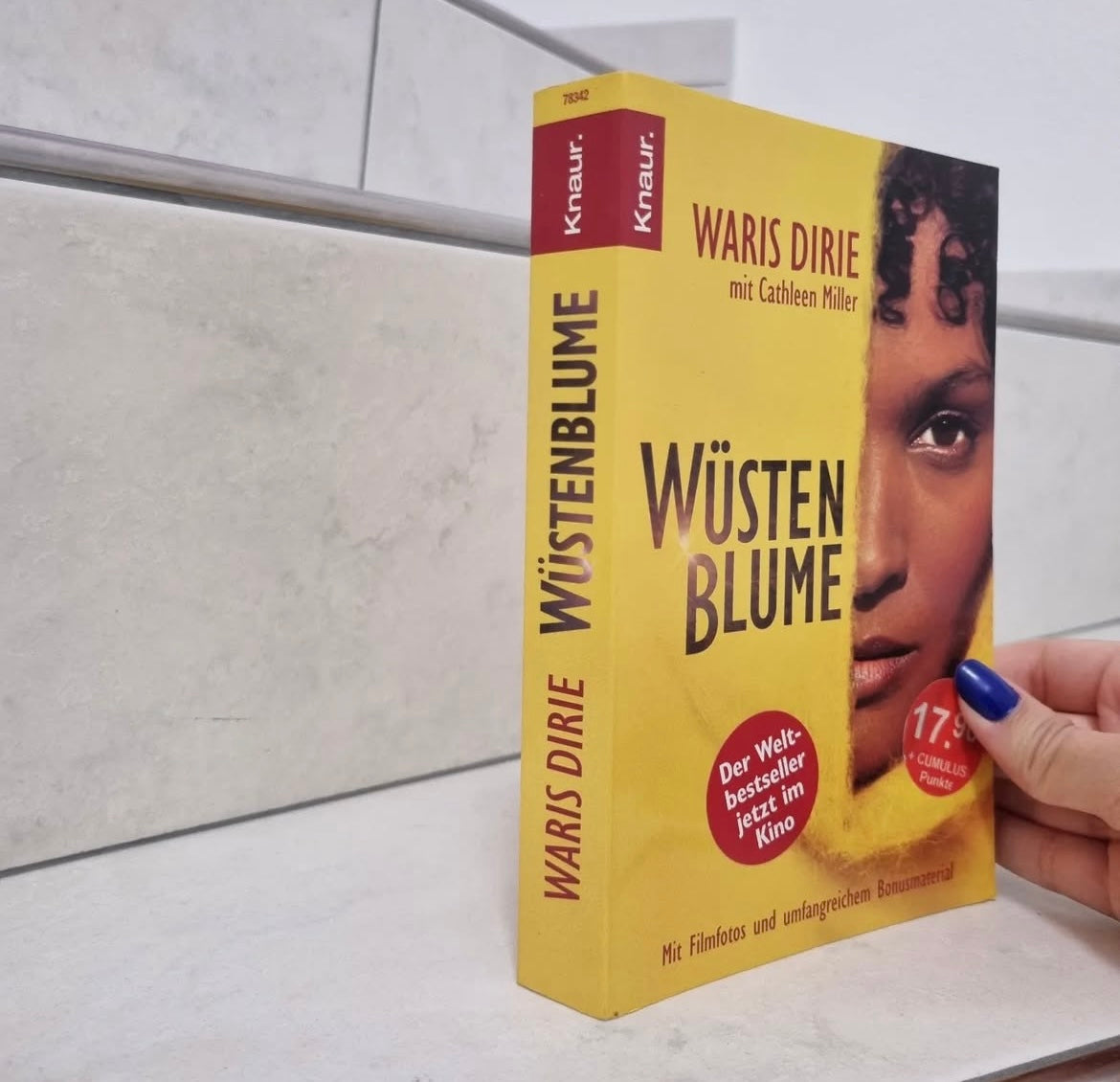 Wüstenblume von Waris Dirie